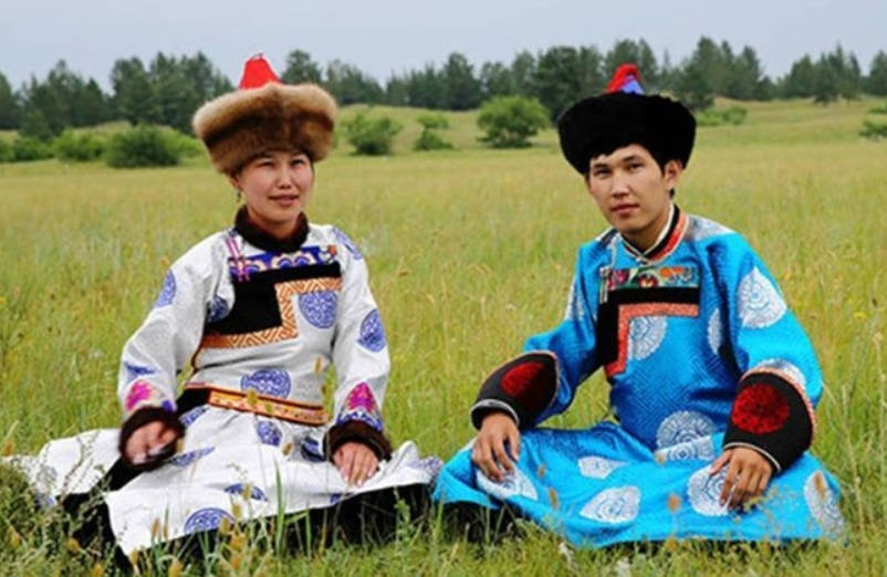 满清逆天审丑文化来源，爱新觉罗与布里亚特人的关系